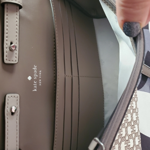 Kate Spade crossbody wallet - Picture 5 of 5